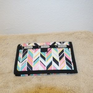 Lesportsac velcro wallet NWOT